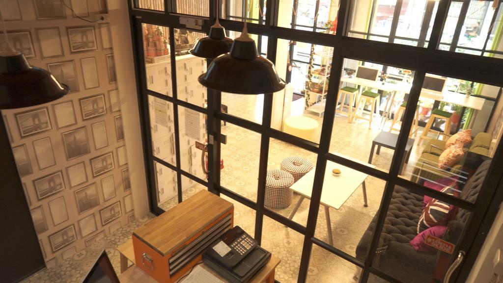 Tiger Lily Hostel Μπανγκόκ Εξωτερικό φωτογραφία