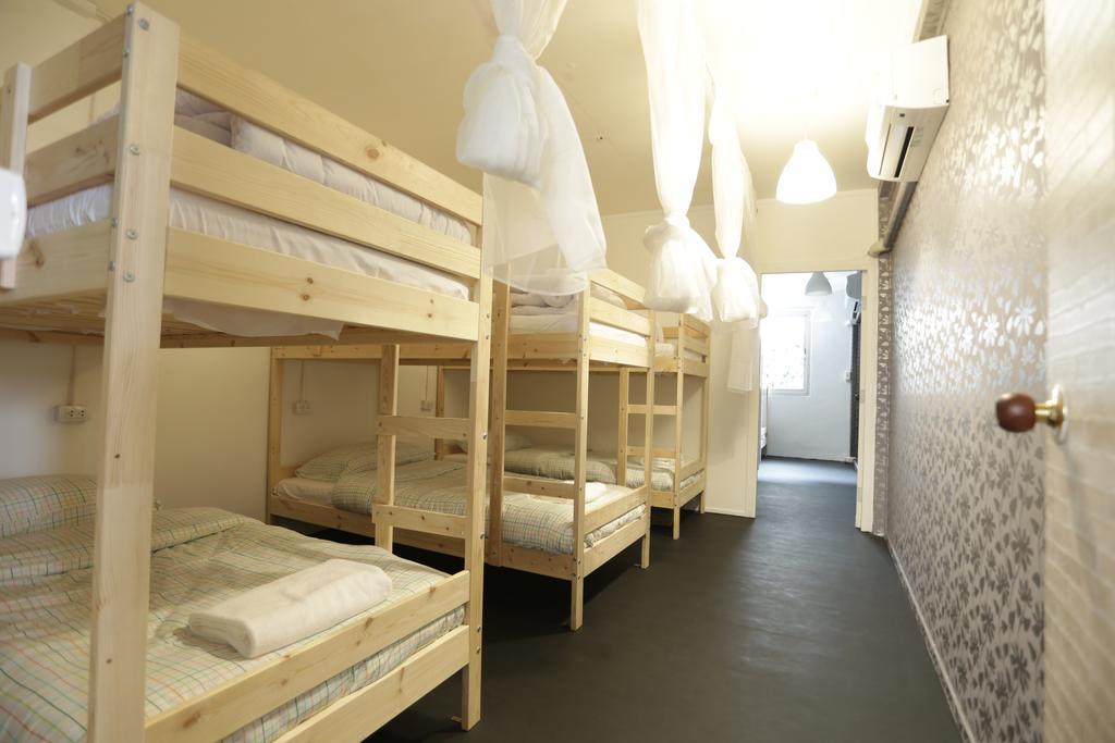 Tiger Lily Hostel Μπανγκόκ Δωμάτιο φωτογραφία
