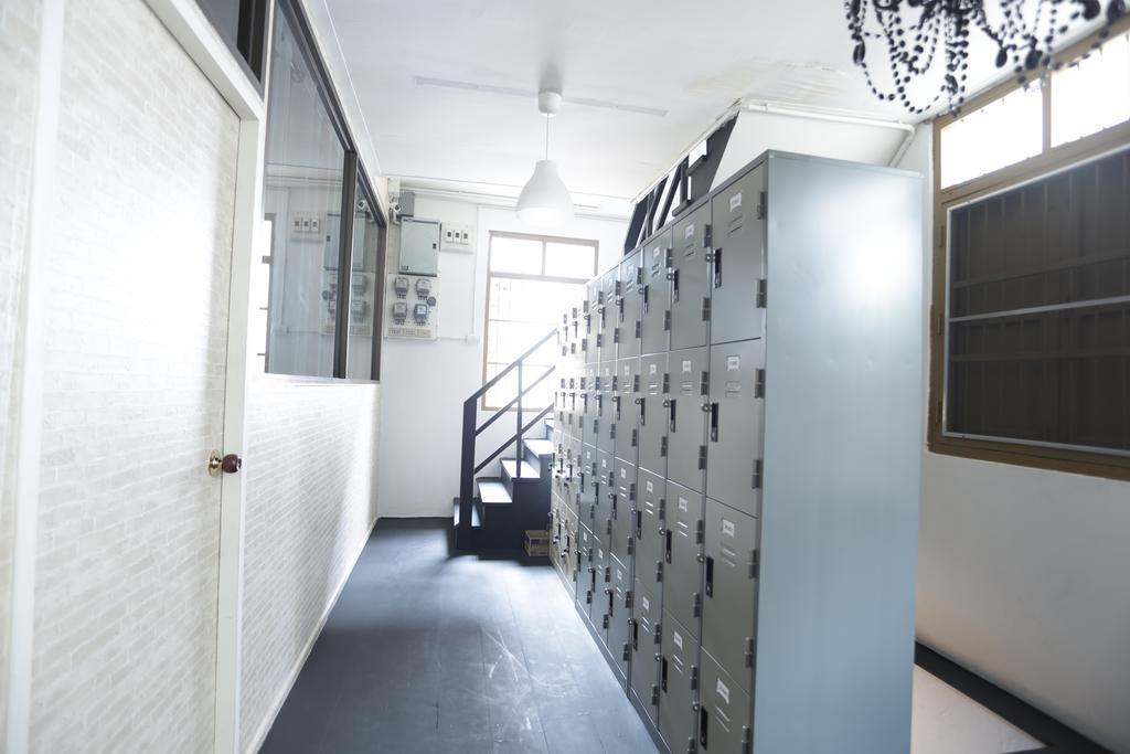 Tiger Lily Hostel Μπανγκόκ Δωμάτιο φωτογραφία