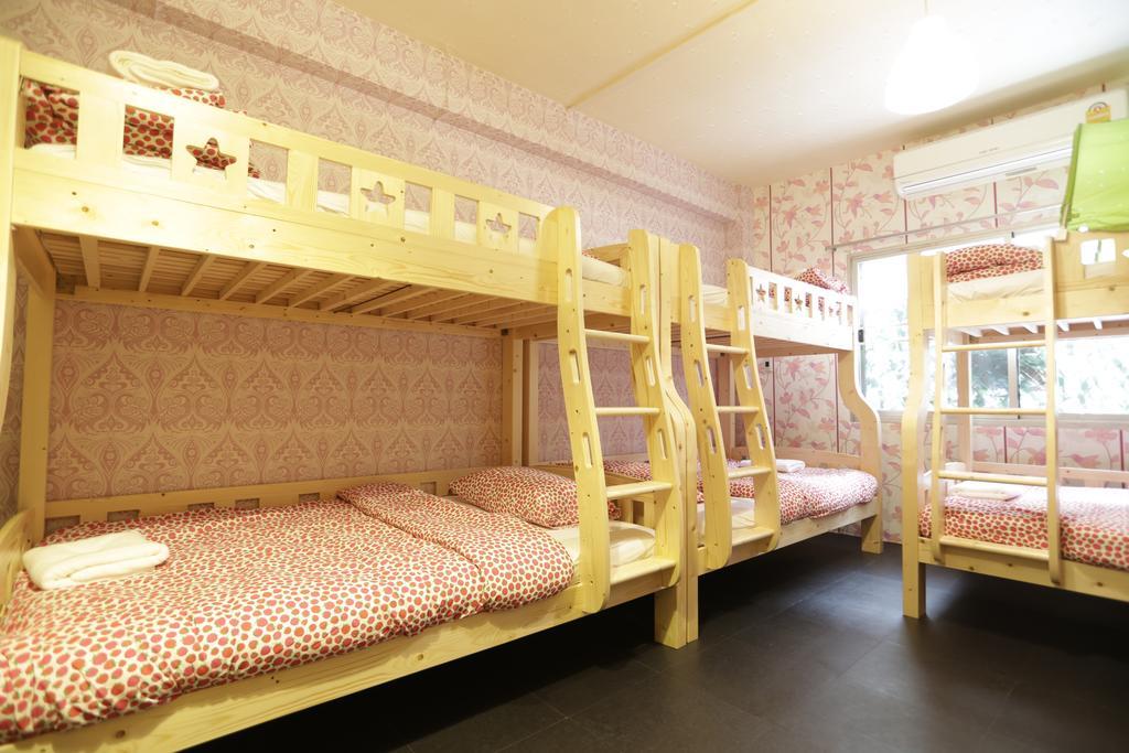 Tiger Lily Hostel Μπανγκόκ Δωμάτιο φωτογραφία
