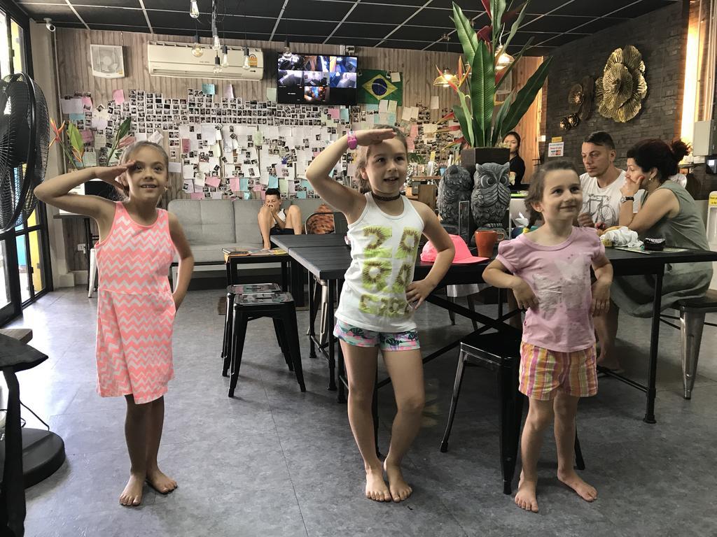 Tiger Lily Hostel Μπανγκόκ Εξωτερικό φωτογραφία
